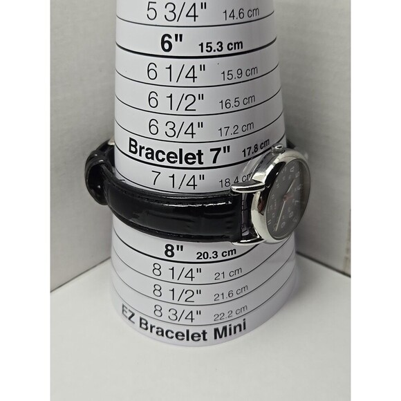 Womens Timex Weekender Indiglo Silver Tone 31mm Quartz Watch New Battery WR 30M - Picture 7 of 13